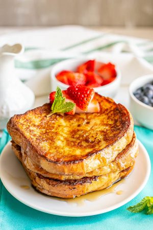 French Toast (Quick & Easy) - How to Make French Toast - Family Food on ...