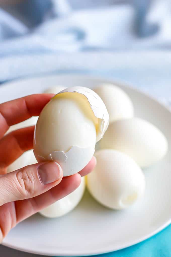 https://www.familyfoodonthetable.com/wp-content/uploads/2022/02/Instant-Pot-hard-boiled-eggs-4.jpg